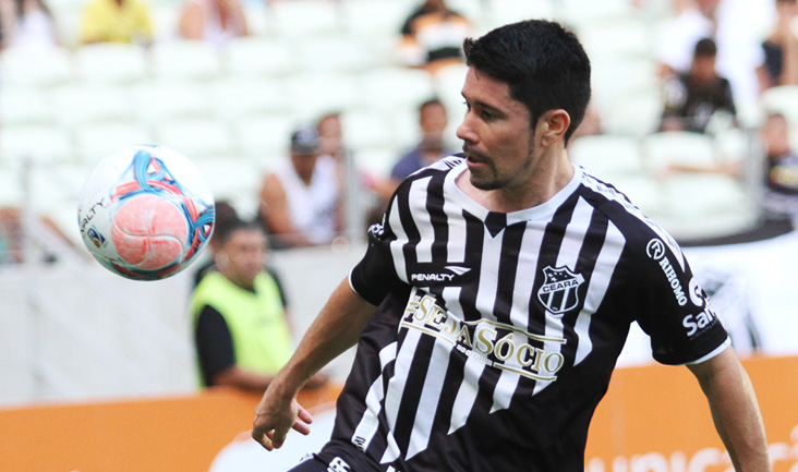 Para iniciar arrancada, Ricardinho espera vitória em novo clássico