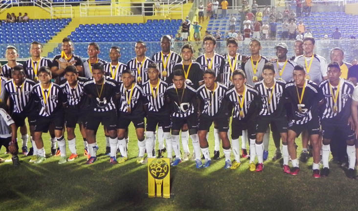 Estadual Sub-17: Ceará vence Clássico-Rei e garante a taça de campeão