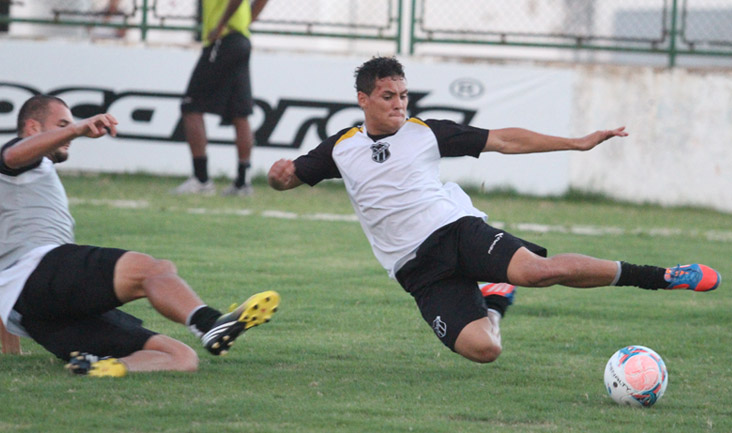 Leandro Campos comandou treino técnico, em Porangabuçu