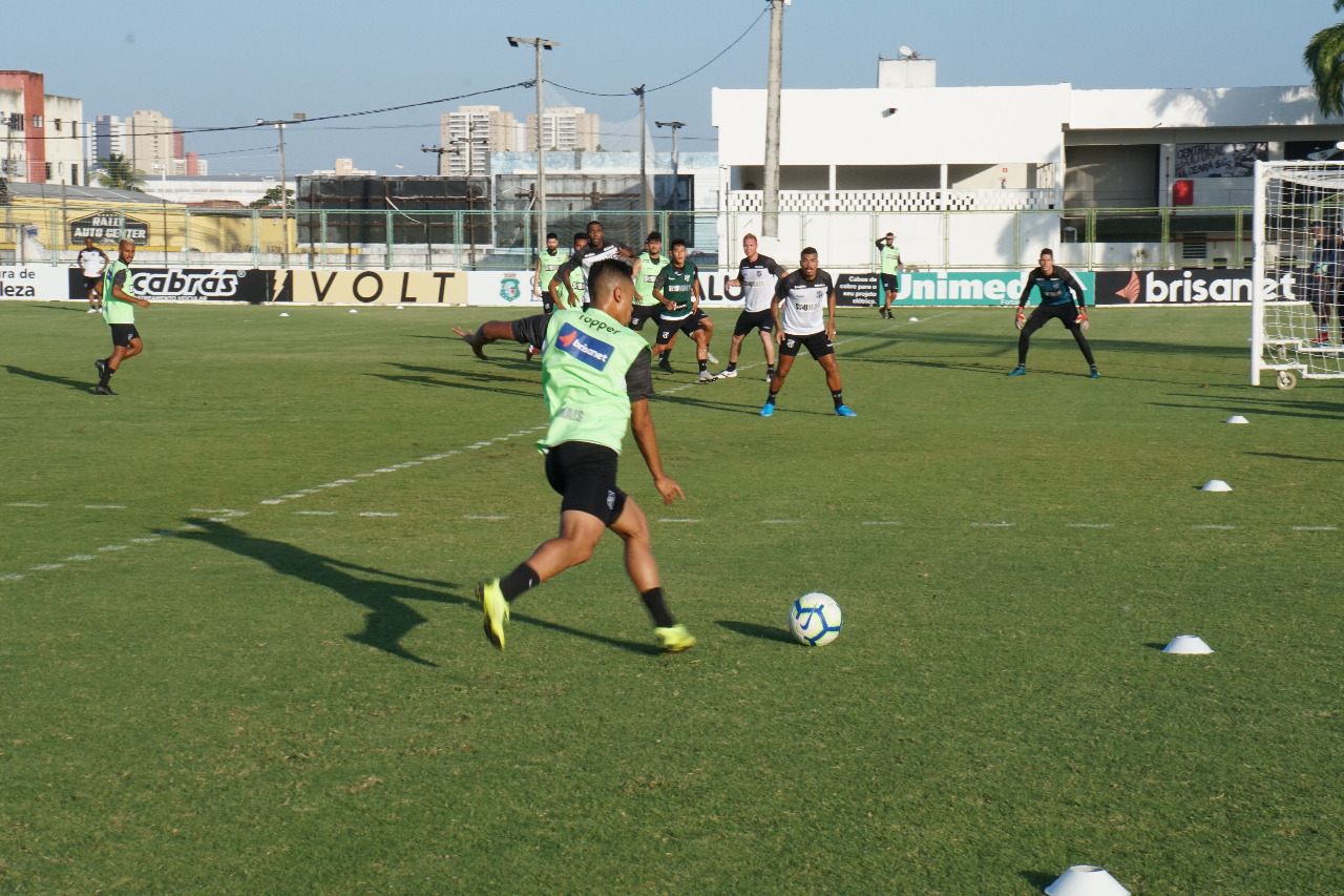 Em Porangabuçu, Ceará segue com preparação para partida diante do Athletico/PR