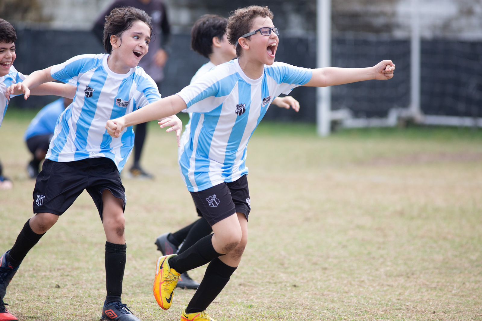 Matrículas 2024 abertas para a Fábrica de Craques, escola de futebol oficial do Alvinegro