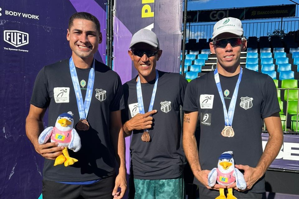 Vôlei de Praia: Representando o Ceará, Matheus e Adelmo ficam com o bronze na etapa de Brasília do Circuito Brasileiro