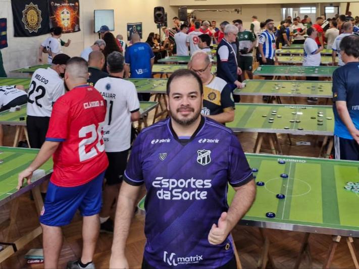 Rafael Moreira, representante do Ceará, conquista Campeonato Brasileiro de Futebol de Mesa