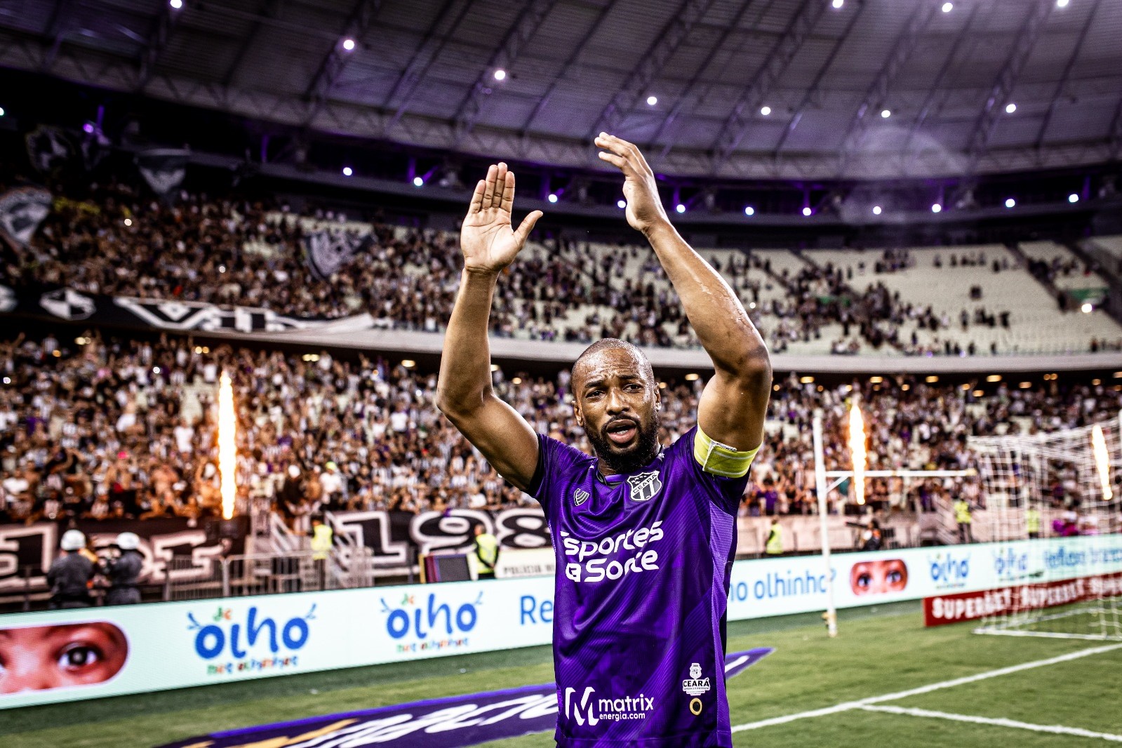 Ídolo do Ceará, zagueiro Luiz Otávio renova contrato com o Time do Povo até o fim de 2025