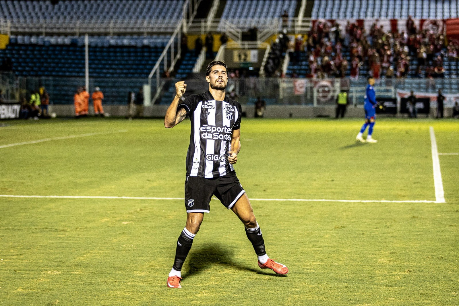 Decisivo pelo Nordestão, Pedro Raul comemora segundo gol pelo Ceará: "feliz por estar ajudando"