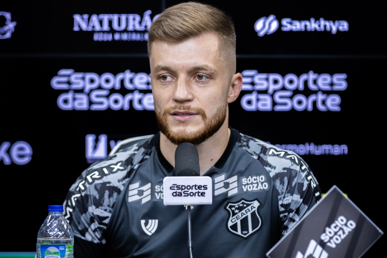 "É fazer uma partida equilibrada", diz zagueiro Willian Machado, projetando duelo contra o Juventude