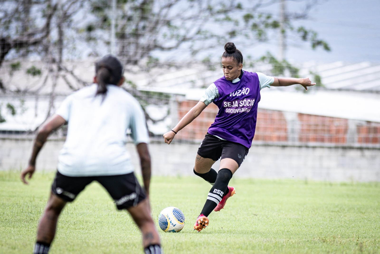 Fut. Feminino: Em manhã chuvosa, Ceará realiza treino apronto para estreia na Série A3