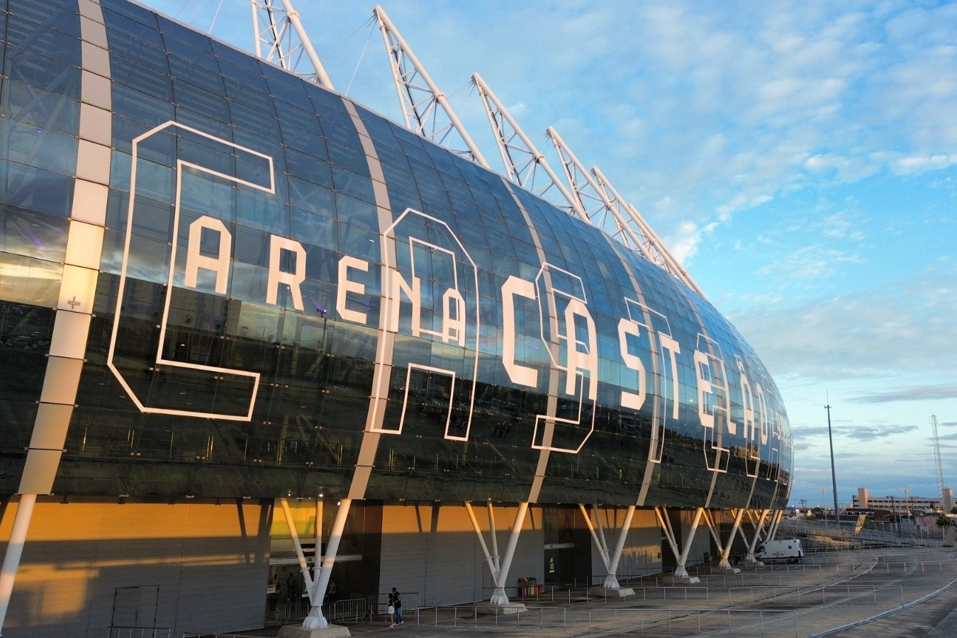 Ceará x RB Bragantino: Estacionamento da Arena Castelão terão vagas reduzidas neste sábado, 16