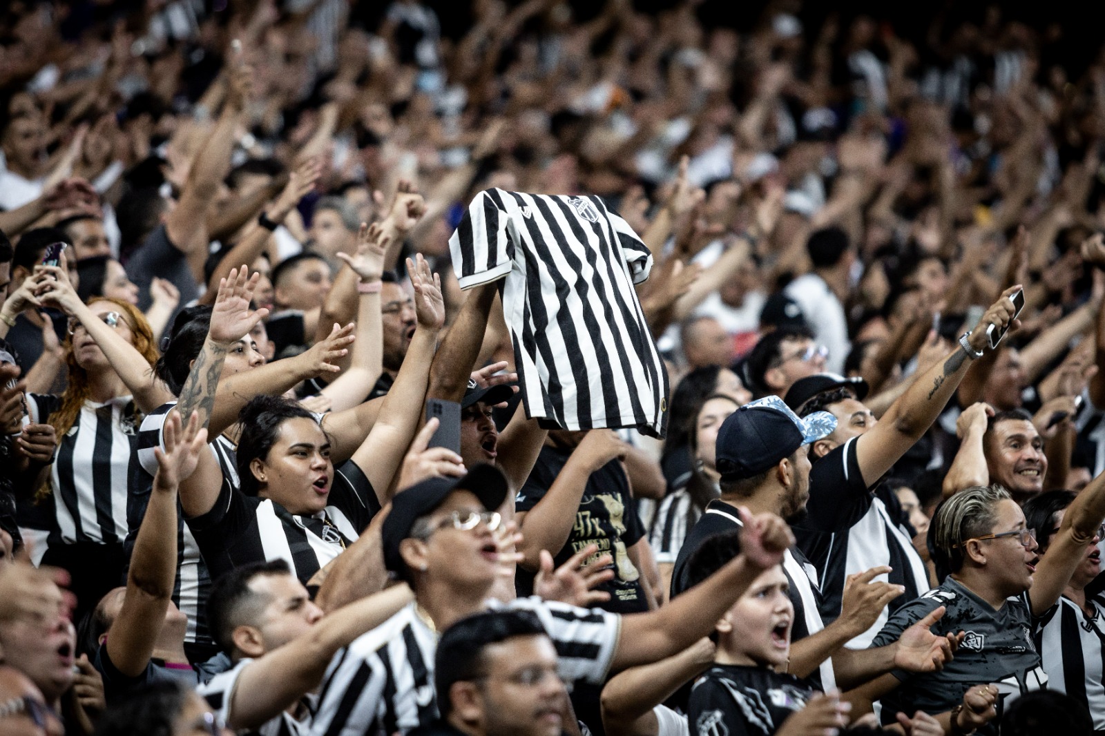 Ceará inicia venda de ingressos para duelo diante do Botafogo, pela 29ª rodada da Série A