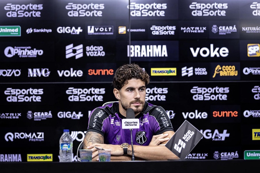 Pedro Raul destaca foco total no Clássico-Rei do Brasileirão: “Estamos compenetrados nos nossos objetivos"