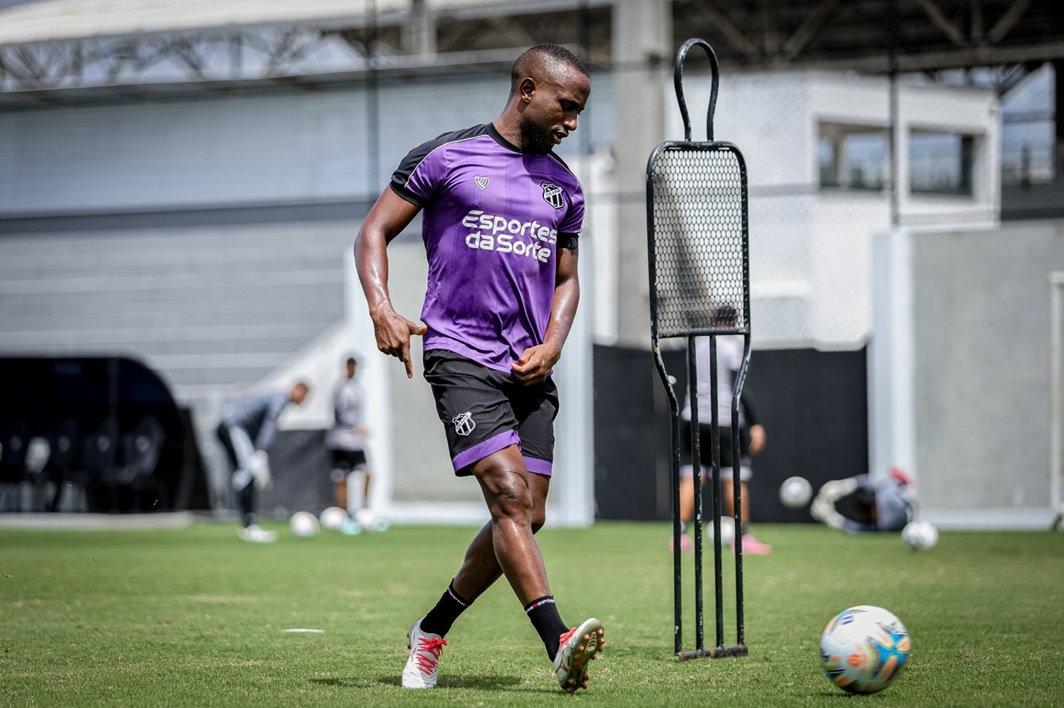 Dieguinho conclui período de transição e está à disposição de Mozart para o Clássico-Rei