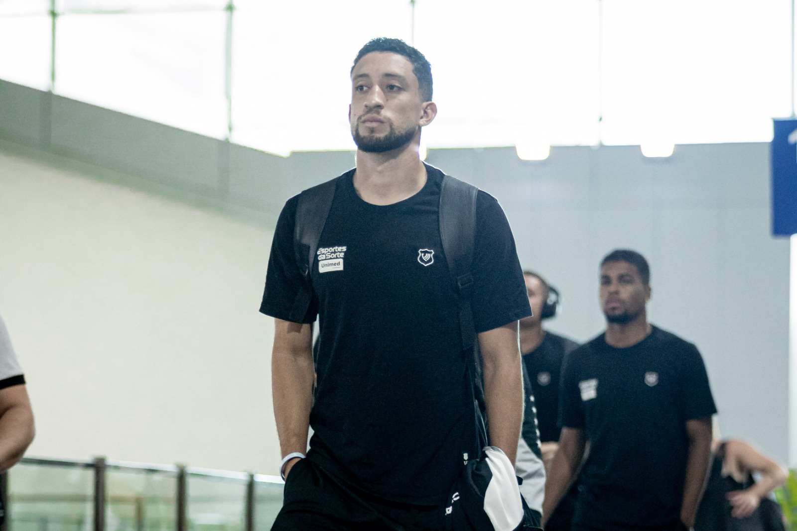 Com 22 relacionados, Ceará embarca para enfrentar Maranhão em duelo decisivo do Nordestão