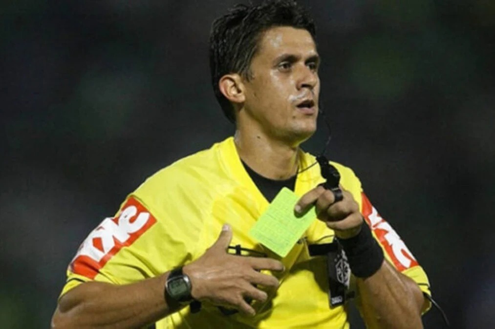 Paulo Henrique Schleich Vollkopf (MS) apita Ceará x CRB pela 19ª rodada da Série B