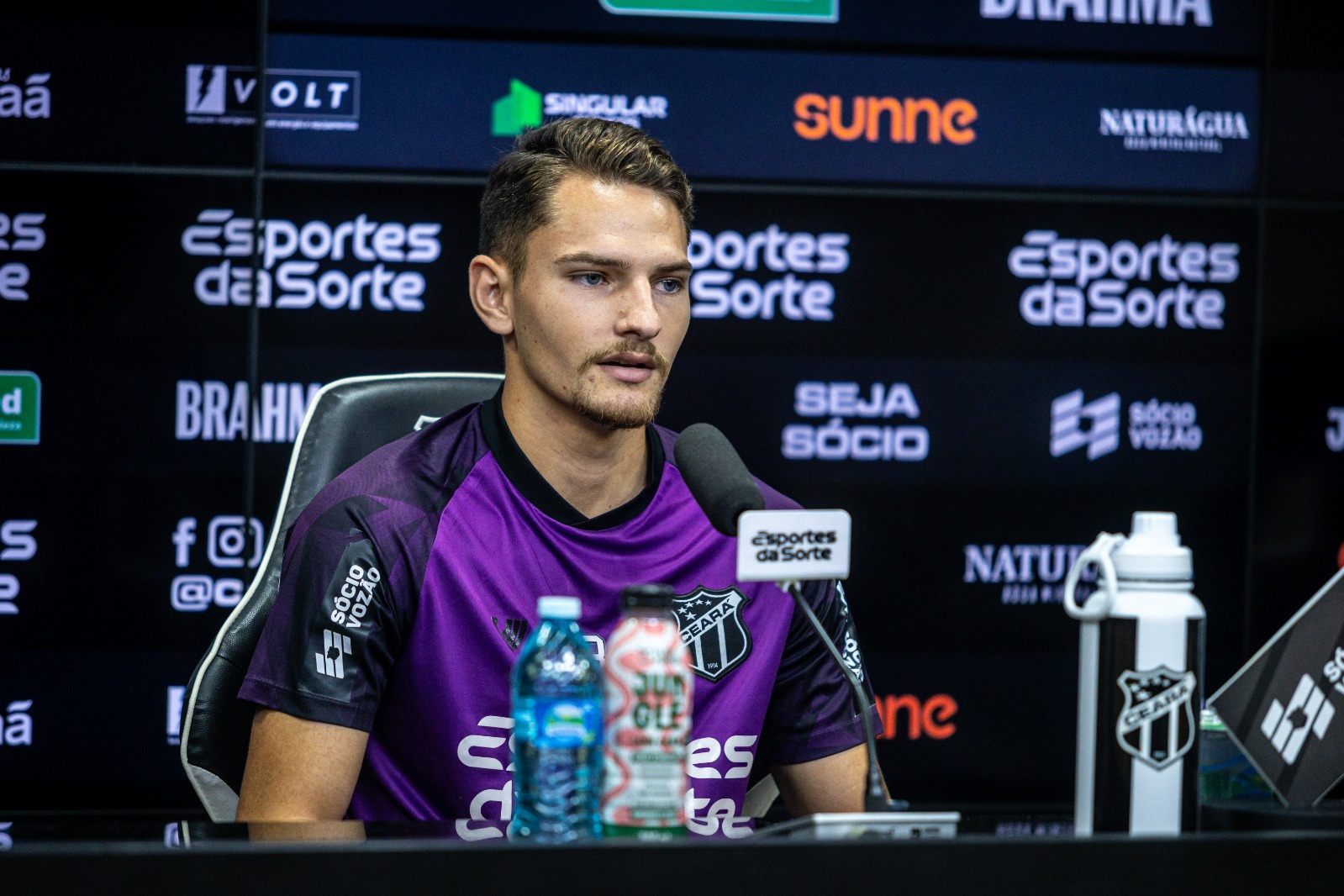 João Gabriel convoca torcida para duelo contra Ponte Preta: "Vai ser muito importante para essa virada de chave"