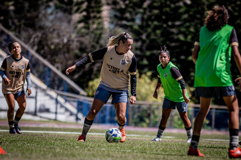 Fut. Feminino: Meninas do Vozão seguem trabalhando na preparação para os estaduais adulto e Sub-17