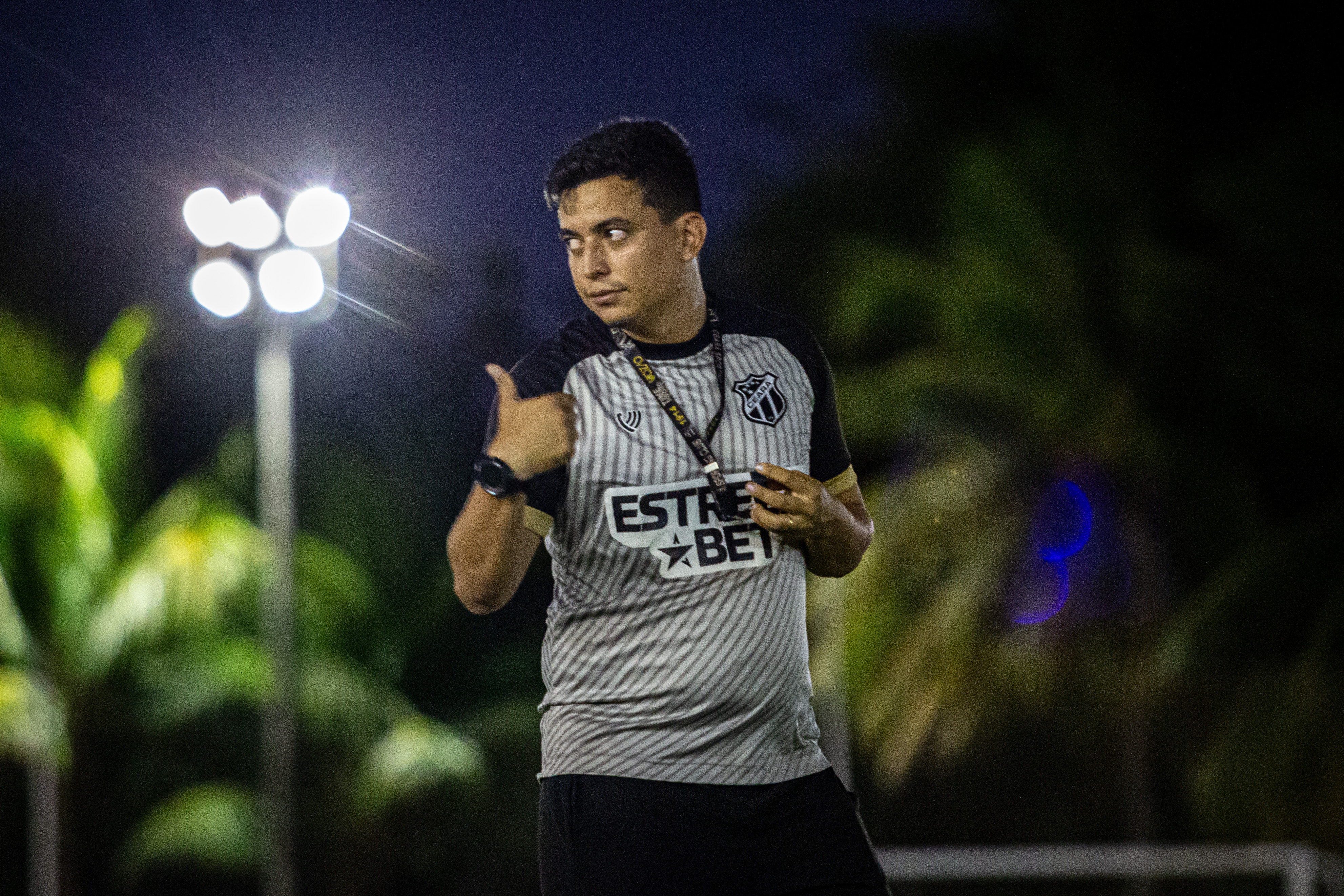Fut. Feminino Sub-17: Técnico Felipe Soares destaca a importância em finalizar a primeira fase na liderança do estadual