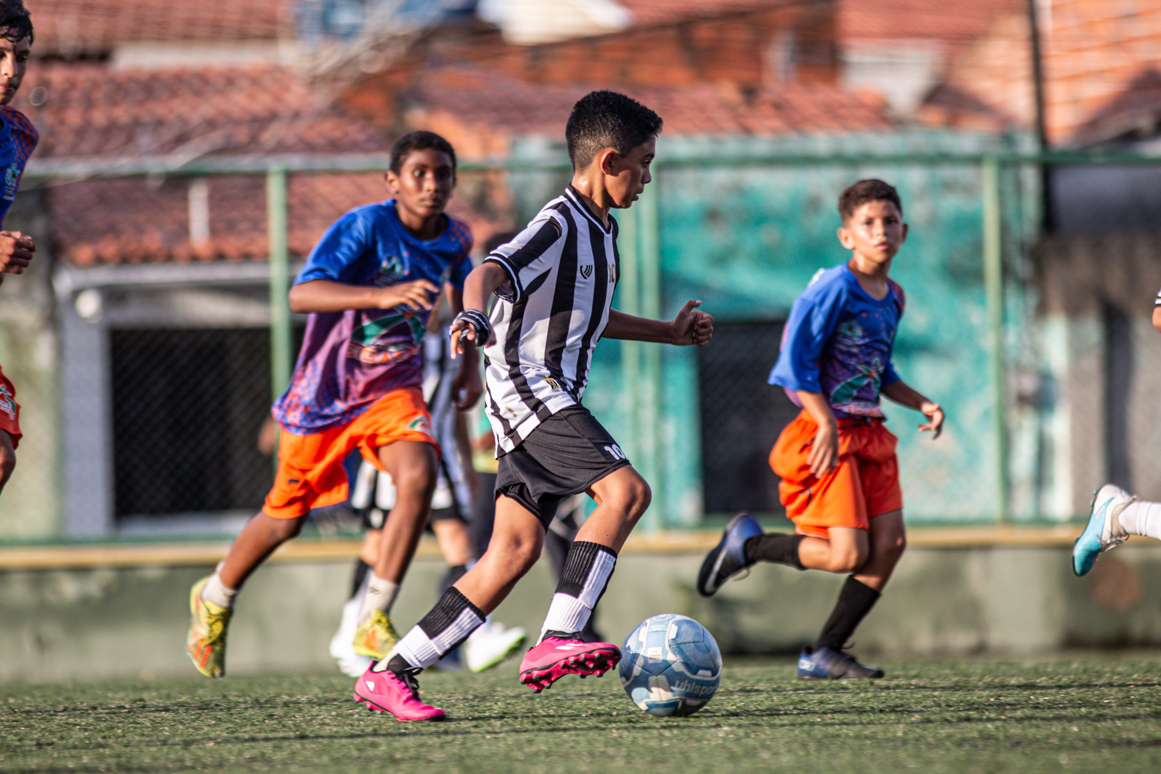 Projeto Ceará nos Bairros integrará as categorias de iniciação do Alvinegro junto aos projetos sociais