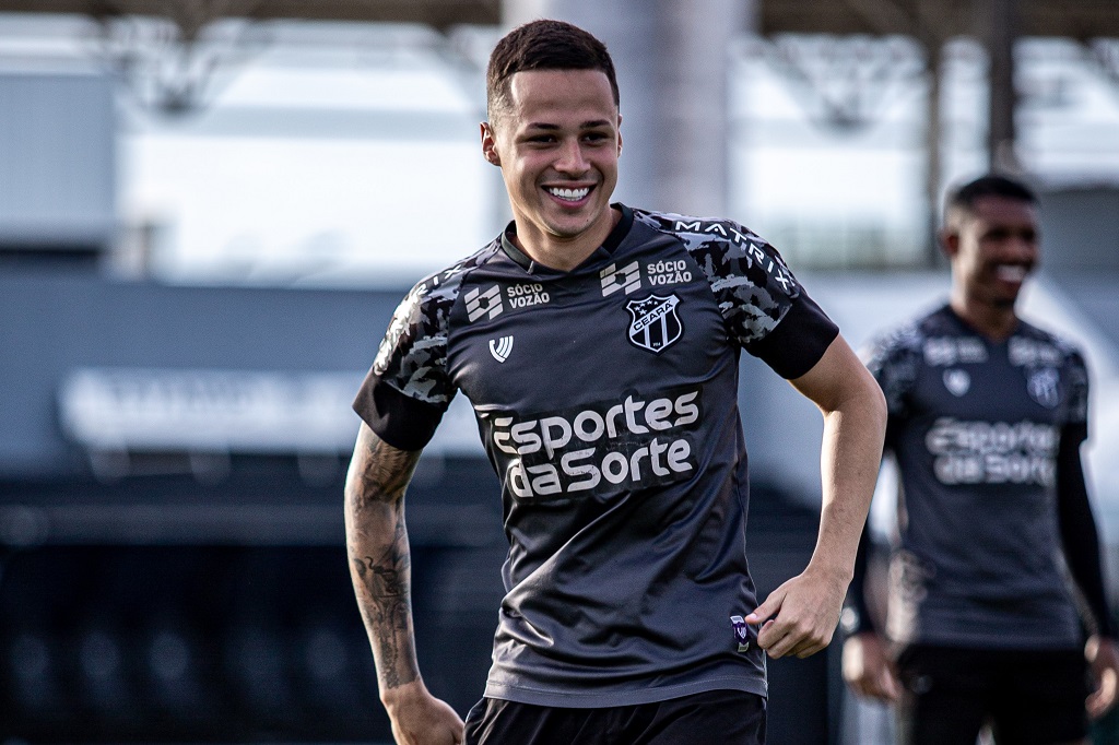 Em Porangabuçu, Ceará fecha o penúltimo dia de preparação para duelo com o São Paulo