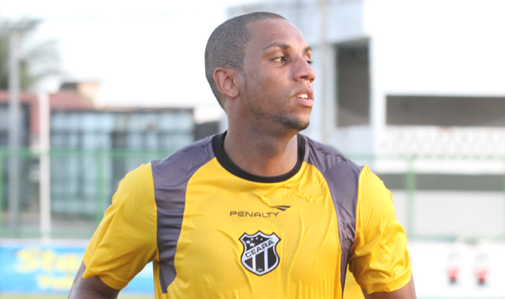 Após estreia, Anselmo se mostra determinado a ajudar o grupo