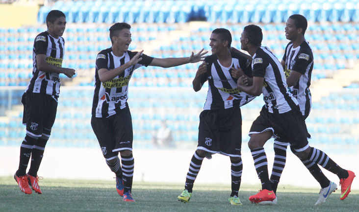 Sob o comando do técnico Juca, Sub-16 estreia hoje na Copa Carpina