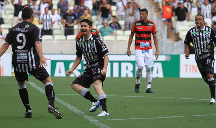 Superior em campo, Ceará goleia o Sport no Castelão e encosta no G-4