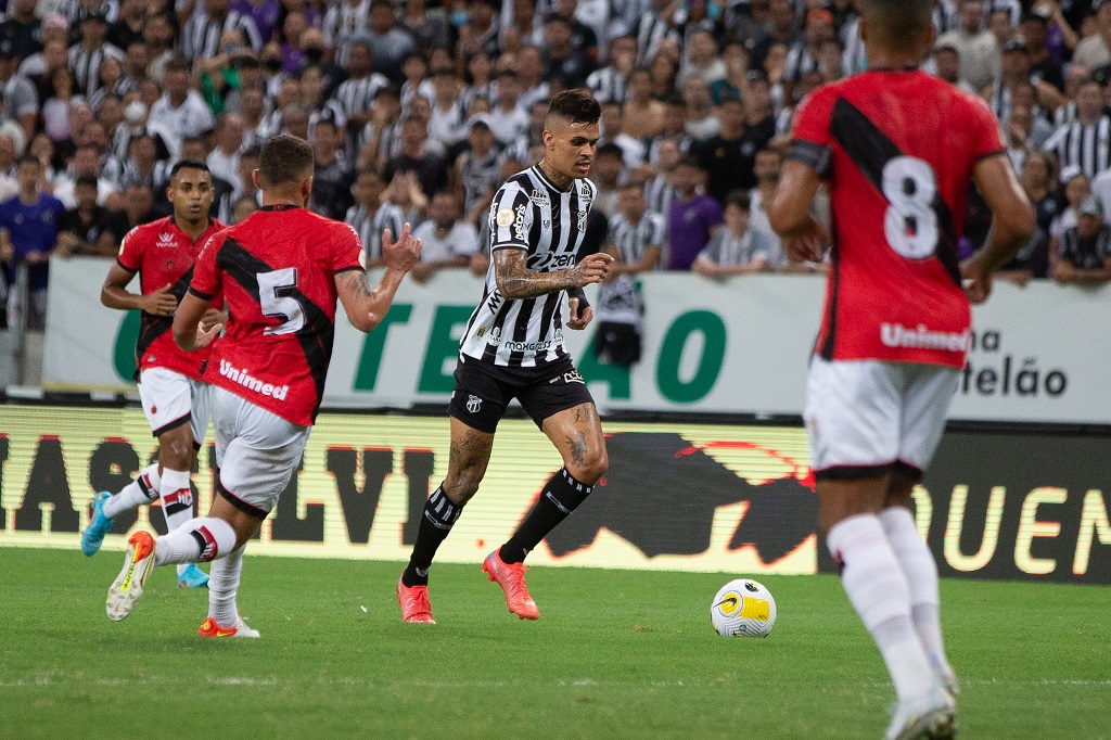Série A: Ceará busca até o fim, mas fica no empate com o Atlético Goianiense