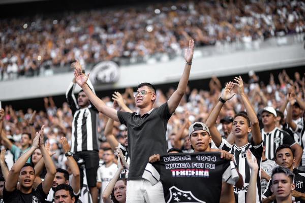 Ceará tem boa atuação, mas é derrotado pelo Santos na Arena Castelão