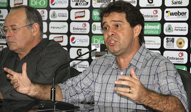 Em entrevista coletiva, Evandro Leitão anuncia nova diretoria e reforços