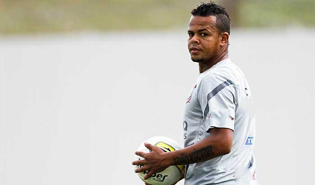 Se reforçando, Ceará contrata atacante Bill