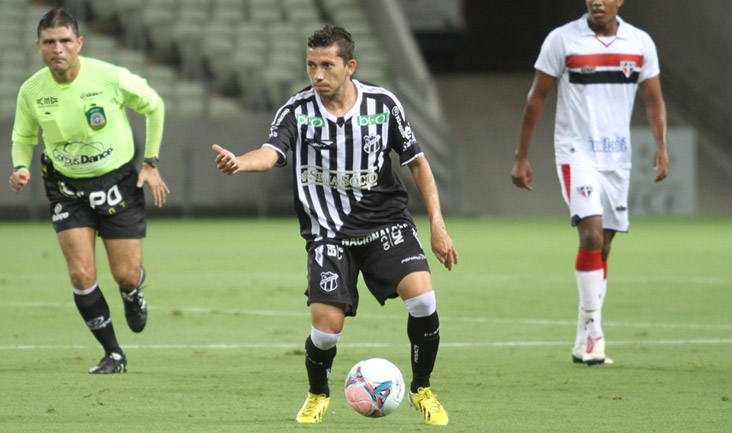 Eusébio sofre fratura e passará por procedimento cirúrgico