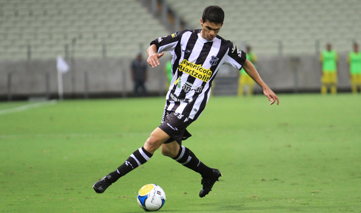 Na estreia do Estadual 2014, Ceará e Guarany empatam em 1 x 1