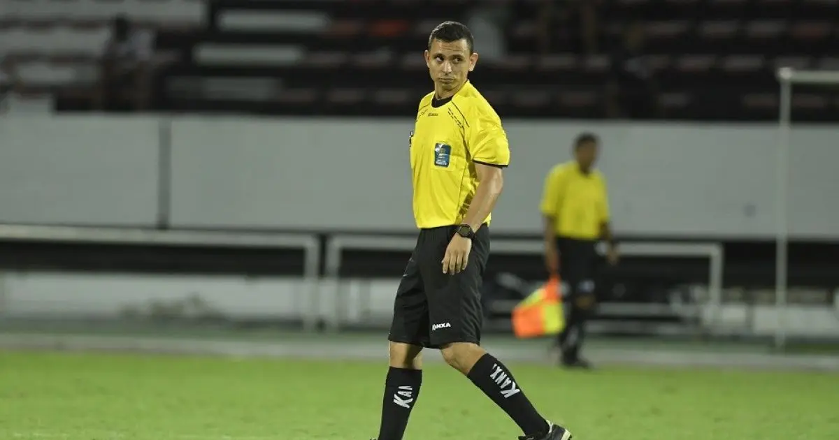 Camp. Cearense: Léo Simão de Holanda apita a partida entre Ceará x Maracanã, pelo segundo jogo das semifinais