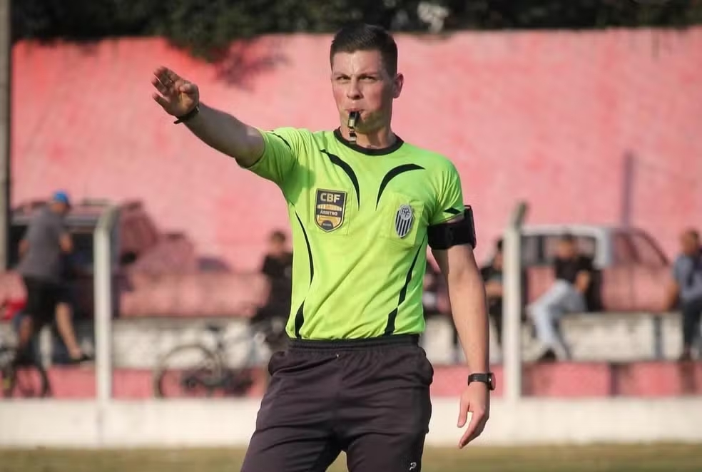 Camp. Brasileiro: Paranaense de 24 anos, Lucas Casagrande apita Juventude x Ceará pela 3ª rodada