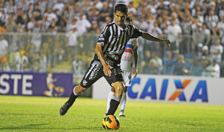 Após comemorar classificação, Magno Alves pede foco na semifinal