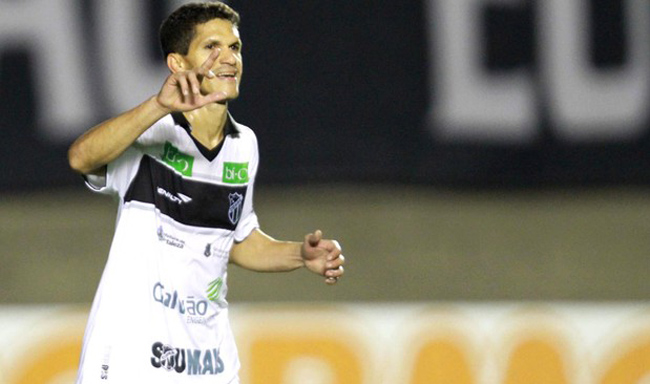 Eficiente, Ceará faz 3 x 1 no Atlético/GO e vence mais uma fora de casa