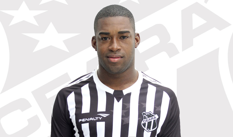 Zagueiro Gustavo acerta com o Vovô até o fim da temporada