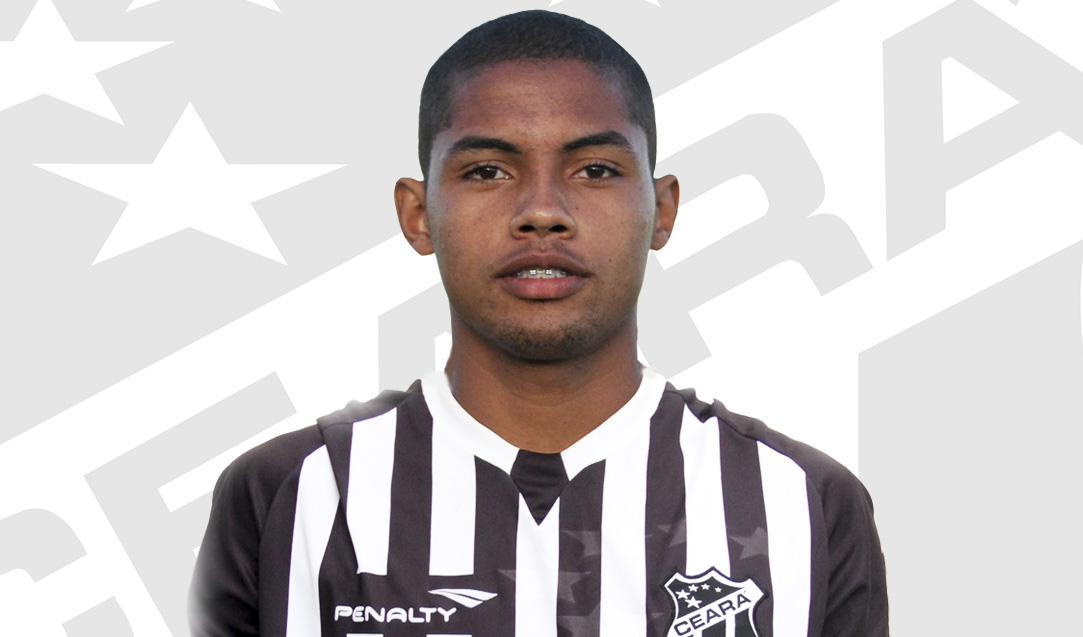 Ceará acerta a contratação do lateral-esquerdo Renan Luís