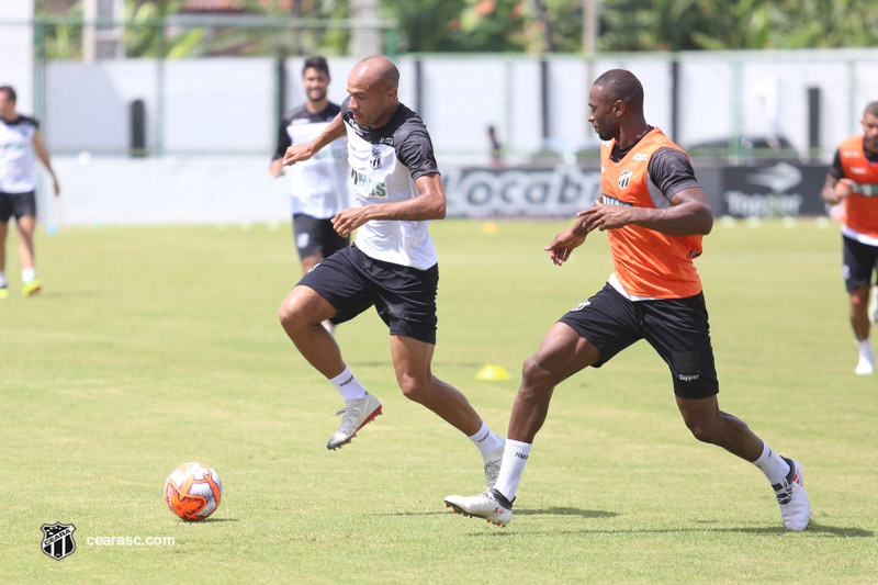 Para Roger, duelo diante do Corinthians será "primeiro grande teste do ano"