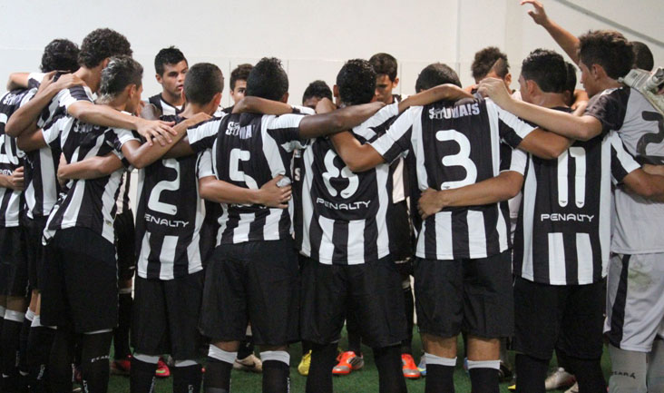 Sub-17 do Vovô busca a classificação na Copa do BR, diante do Atlético/PR