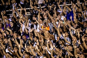 Com promoção de meia-entrada para Sócio Vozão, venda de ingressos para Ceará x Floresta segue acontecendo