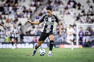 Paulo Baya estreia pelo Ceará e enaltece Nação Alvinegra: "Essa torcida é diferente"