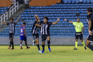 Ceará bate Fortaleza nos pênaltis e conquista Campeonato Cearense Sub-20 pela 6ª vez na história