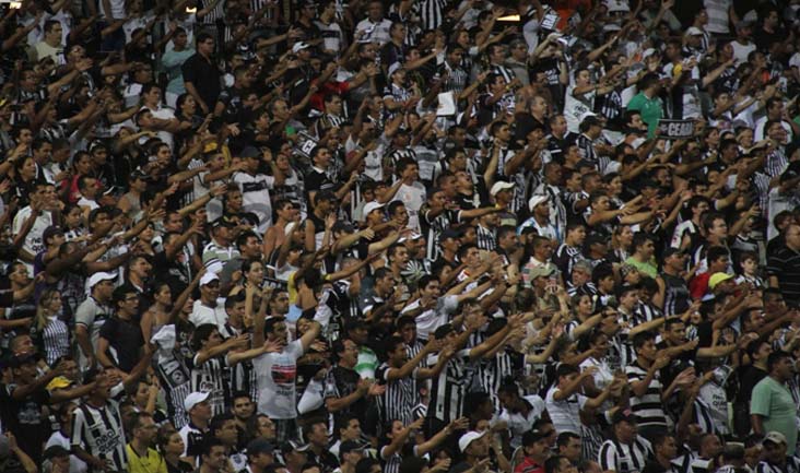 Continua a venda de ingressos para Ceará x Joinville 