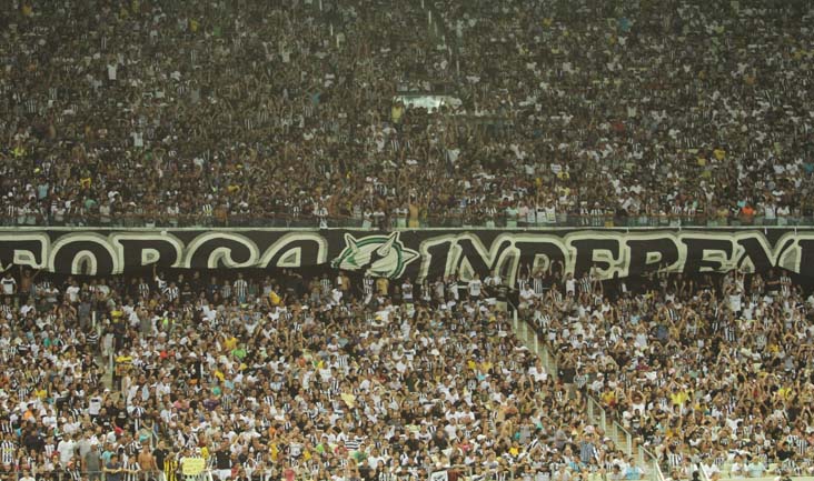 Venda de ingressos para Ceará x Bragantino será nas lojas e no Castelão
