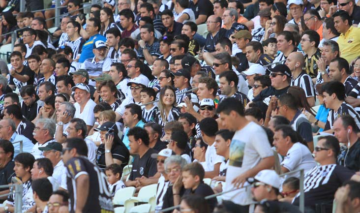 Continua a venda de ingressos para Ceará x Vitória