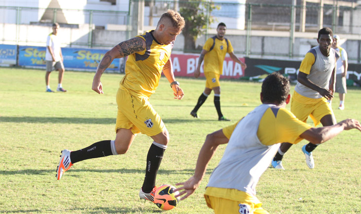 Pensando no Itabaiana, grupo se reapresentou nesta tarde