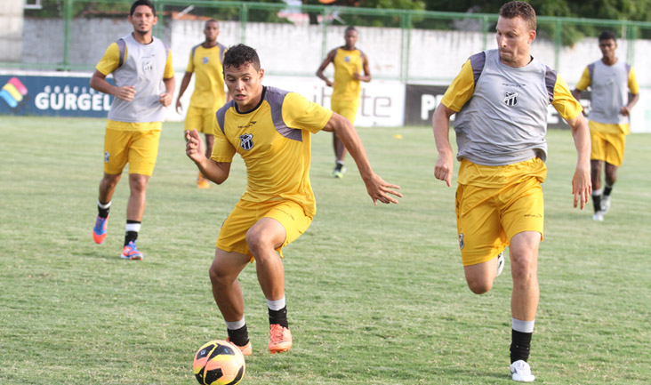 Reapresentação em Porangabuçu: Alvinegros treinaram nesta tarde