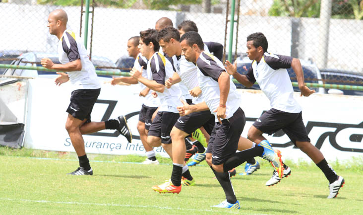 Testes e avaliações físicas movimentaram a manhã de treino deste sábado