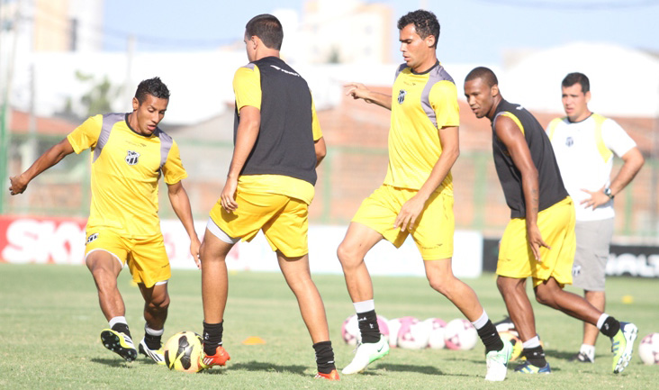 Reapresentação aconteceu com treinos técnicos e táticos