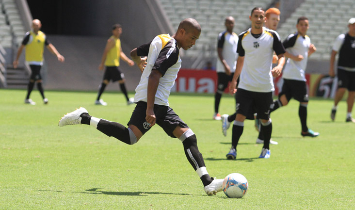 Ceará encerrou a preparação para o jogo contra o Paraná